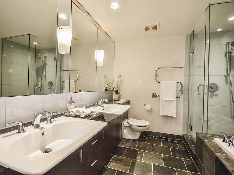 1233 Cordova St W #804 — Photo 15