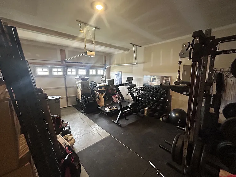 1055 Ross Farms Blvd — Photo 29