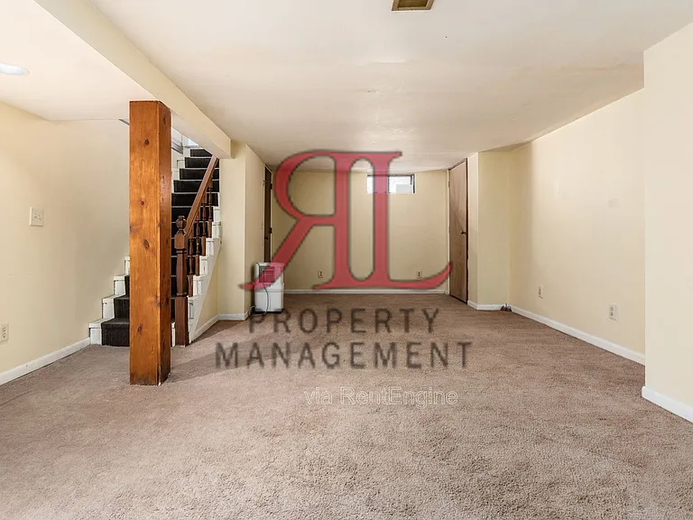3400 Eisenhower Rd — Photo 25