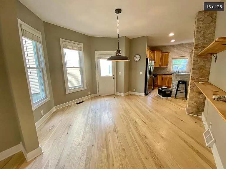 824 E Dayton St — Photo 6