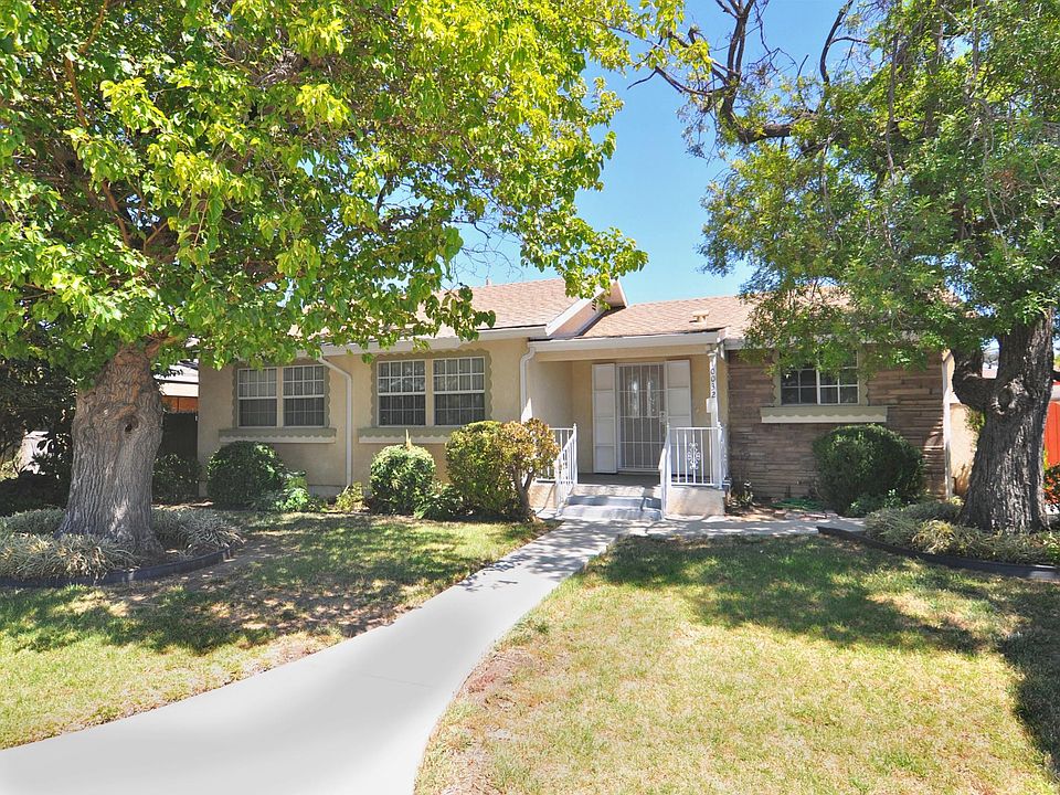 1st image of 10032 Woodley Ave