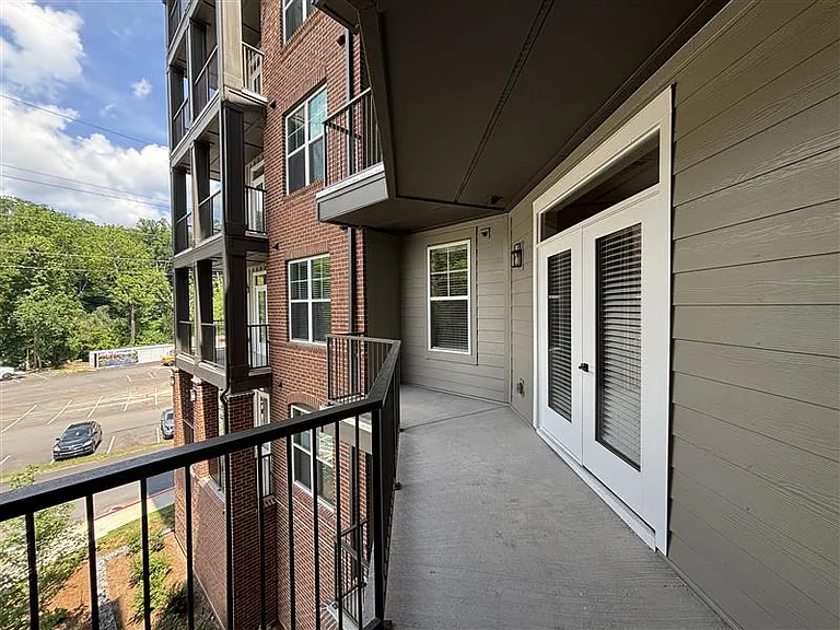 District on the Etowah Apartments — Photo 1390