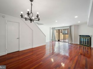 214 N 22nd St #30-13L-14A, Philadelphia, PA 19103