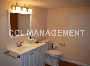 17 Dumont Cir, Madison, WI 53711