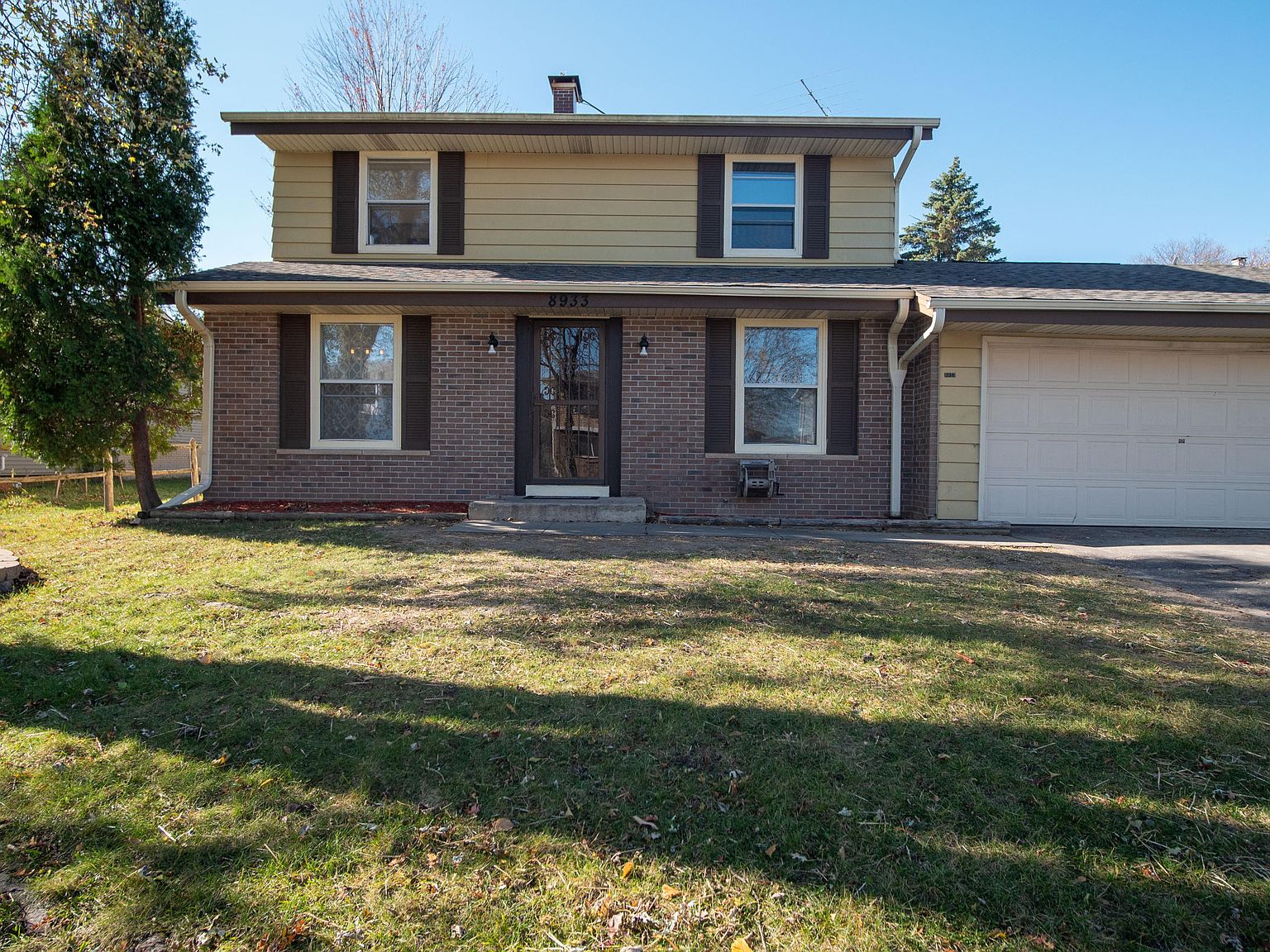 8933 N 86th St, Milwaukee, WI 53224 | Zillow