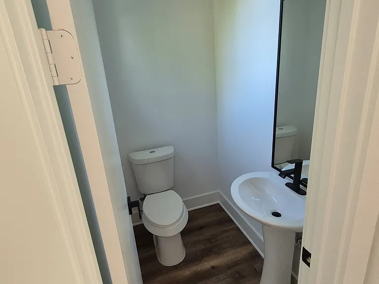 3003 Delano St — Photo 19