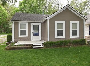 308 Center St, Lathrop, MO 64465