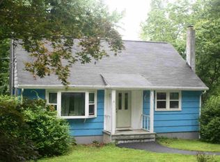 3779 Valleyview St, Mohegan Lake, NY 10547