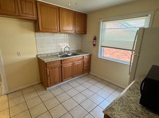 6815 Snow Rd #UP, Cleveland, OH 44129