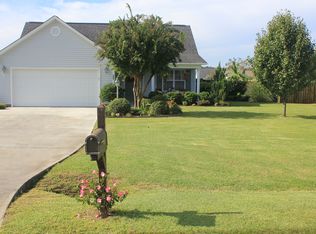 246 Lewis Rd, Hampstead, NC 28443