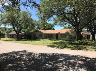 819 SW 10th St, Premont, TX 78375