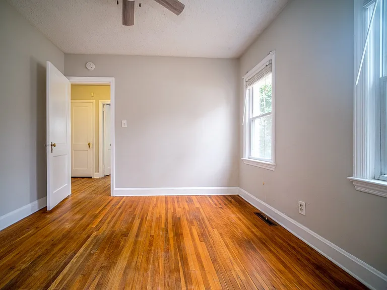 3030 Marlowe Ave — Photo 8