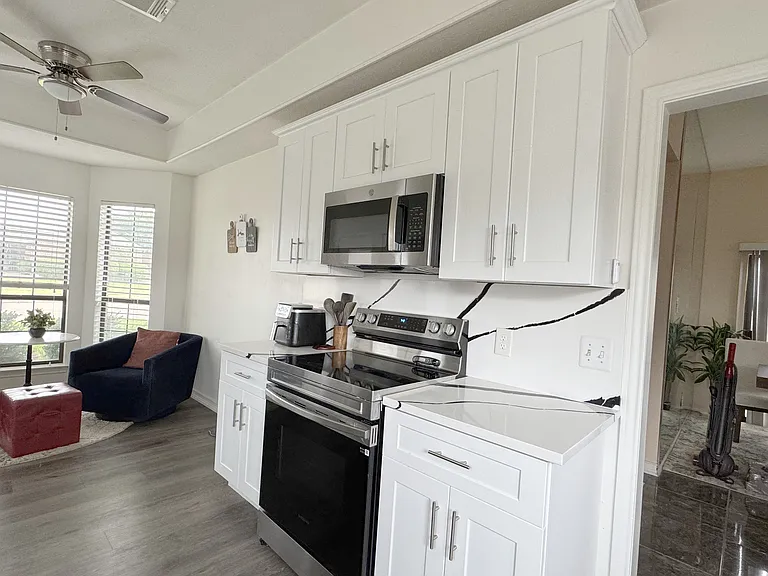 2530 Millcroft Ln — Photo 13