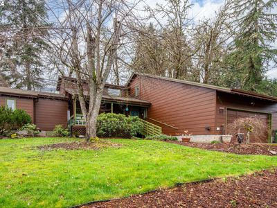 2227 W Harrison Ave, Cottage Grove, OR, 97424