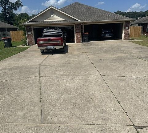 2nd image of 2520 Dora Rd