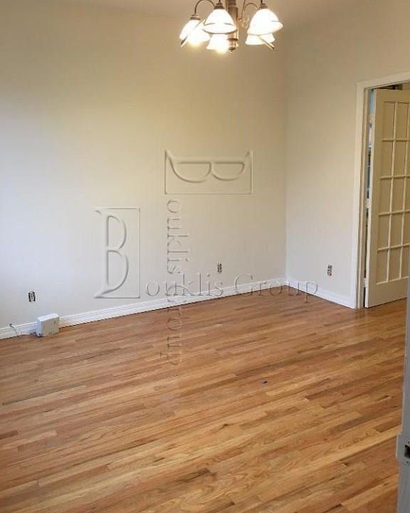 2nd image of 2881 Randall Ave