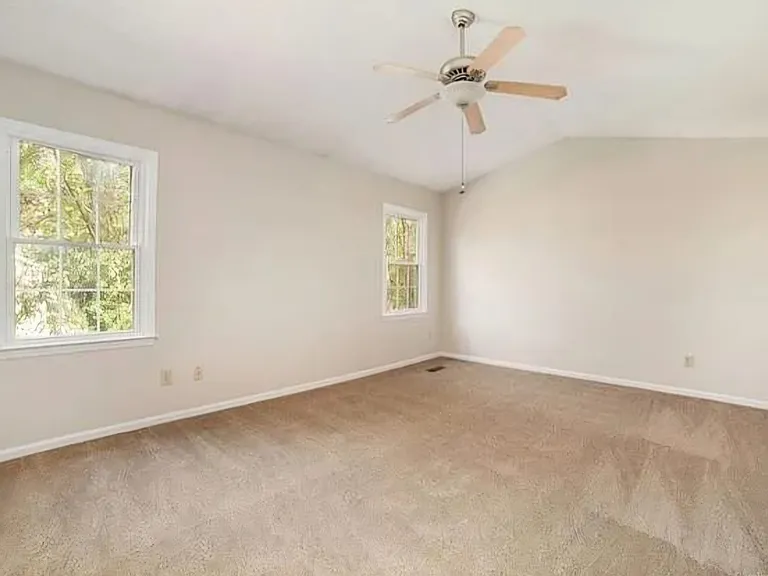 2722 Briar Ridge Dr — Photo 11