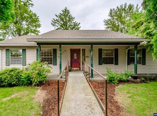 38345 River Dr, Lebanon, OR 97355