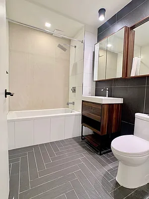 Rented by Zjama Realty Corp | media 16