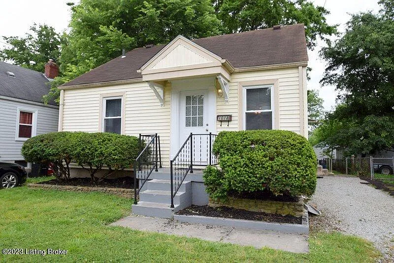 1018 Carlisle Ave photo 1
