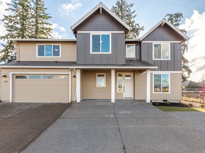 221 NE 17th Ave, Canby, OR, 97013