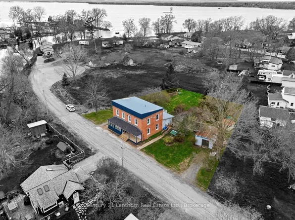 16 Store St, Prince Edward County, ON K0K 1L0