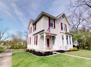36 E Sharon Rd, Cincinnati, OH 45246