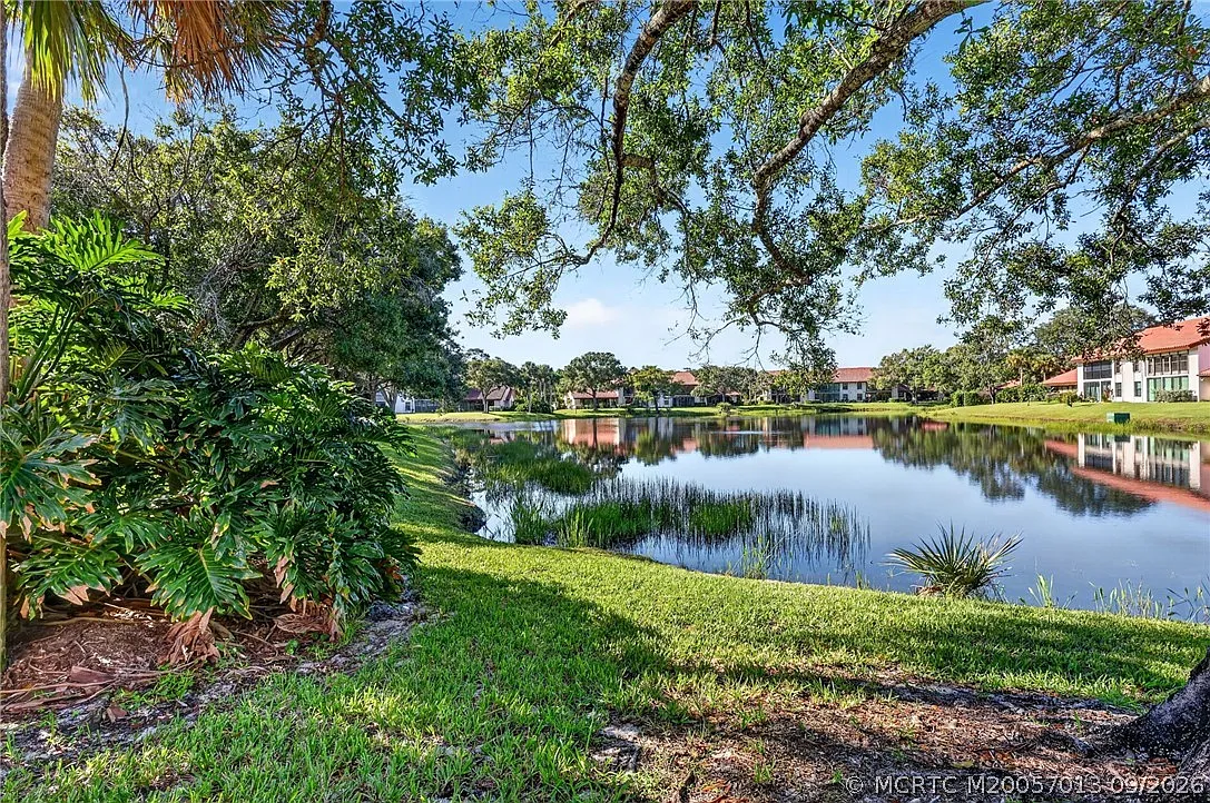 2 bed, 2.0 bath, 1683 sqft, $4,500 — Photo 3