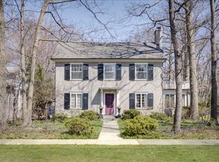 1405 Edgewood Ln, Winnetka, IL 60093