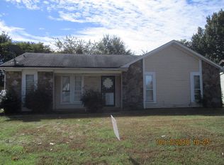 6019 Whisper Valley Dr, Memphis, TN 38141