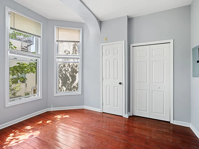 1422 Christian St #2R — Photo 5