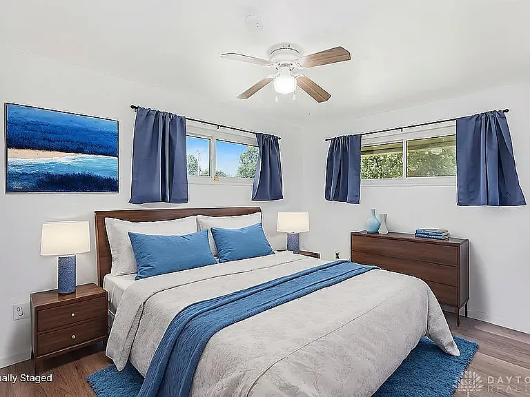 2090 Mattis Dr — Photo 6