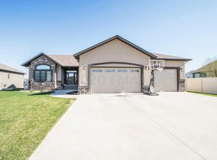 824 47th Ave W, West Fargo, ND 58078