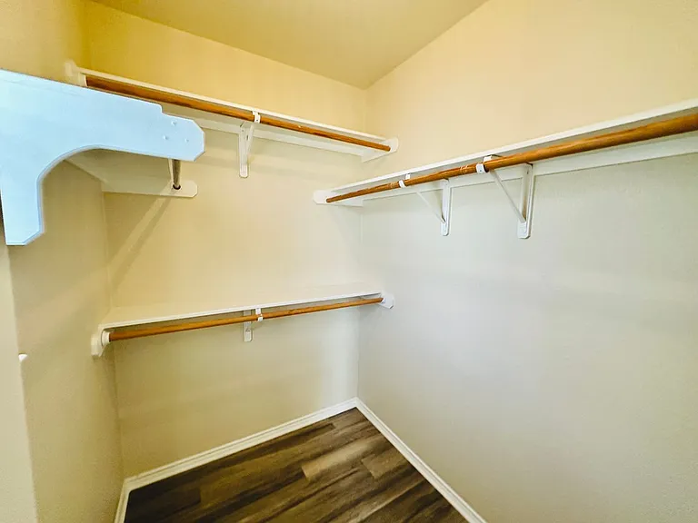 8814 Schick Rd — Photo 30