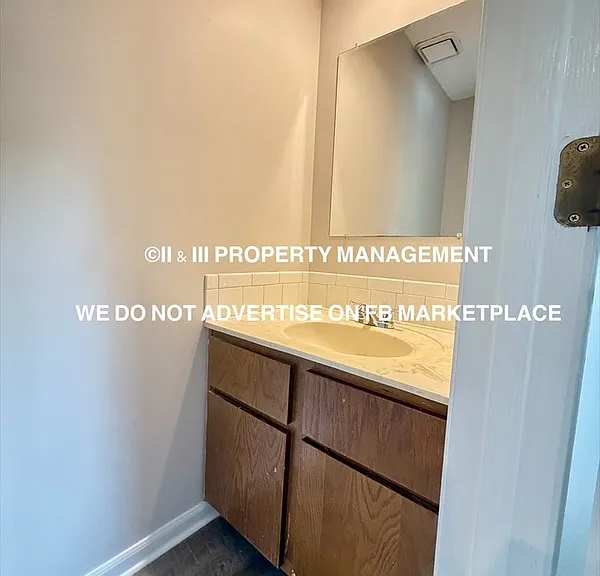 1921 Lawrence Ct — Photo 5