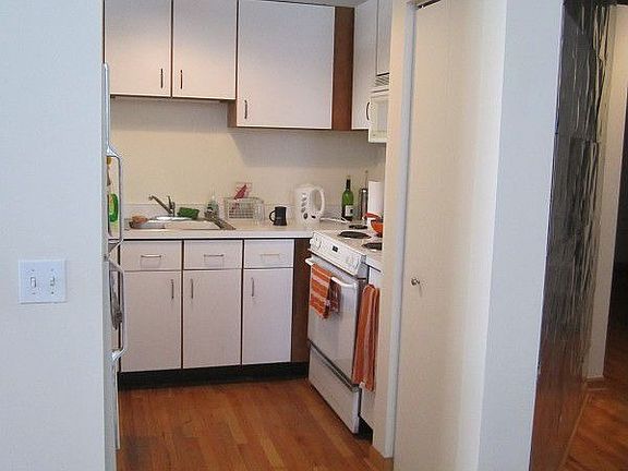 3rd image of 124 W Polk St APT 602