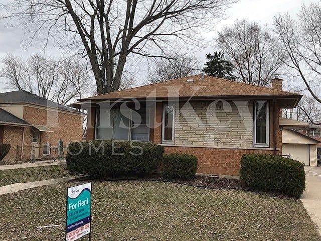 1st image of 16025 Dobson Ave
