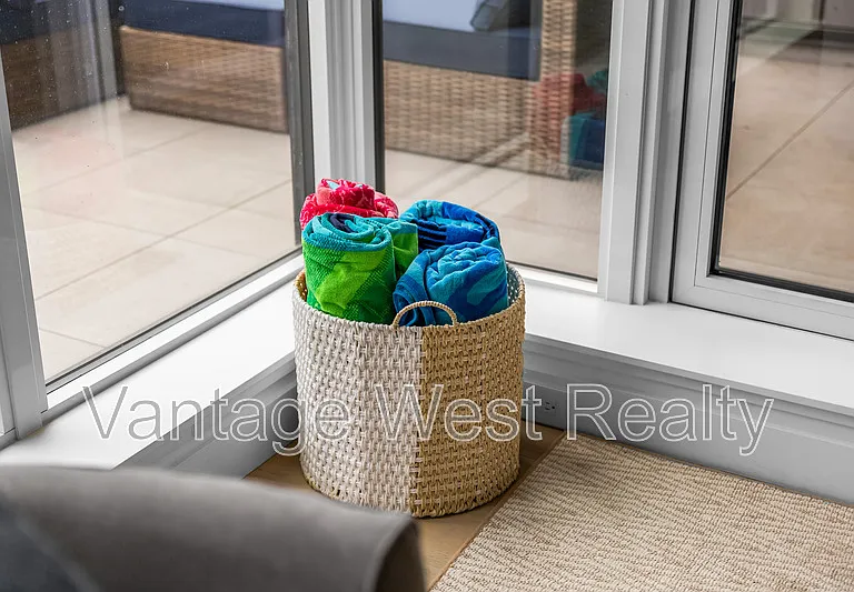 3389 Lakeshore Rd #210 — Photo 9