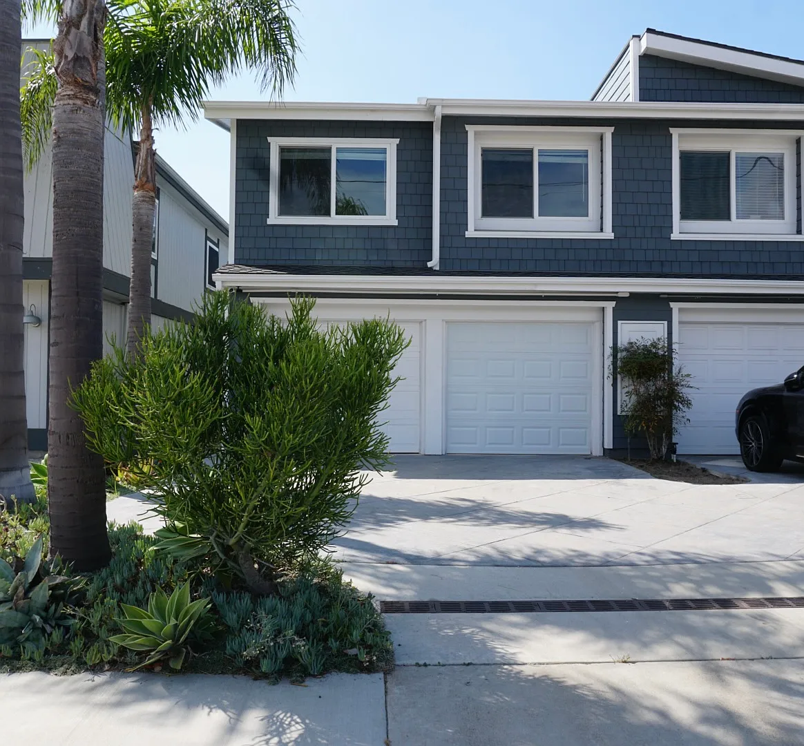 3 bed, 2.5 bath, 1574 sqft, $6,250 — Photo 1