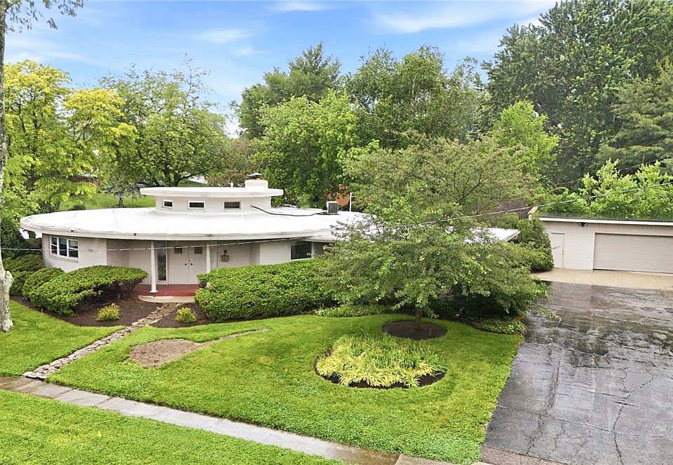 1st image of 2501 Parklawn Dr