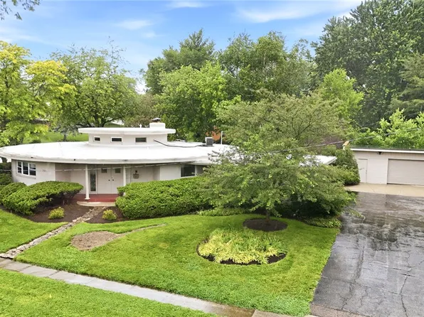 2501 Parklawn Dr, Dayton, OH 45440