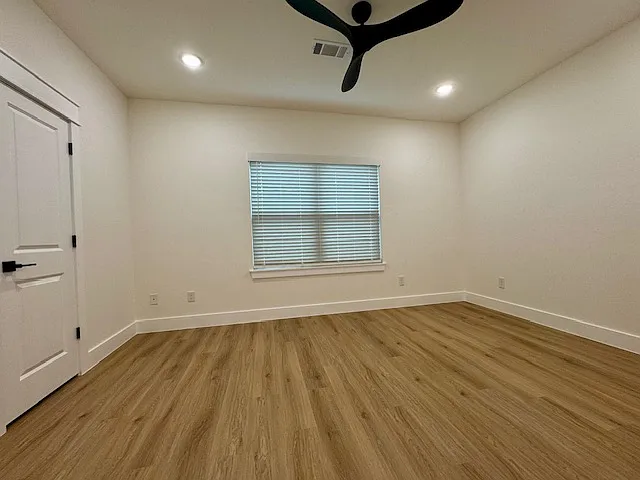 38 Woodbridge Dr — Photo 13
