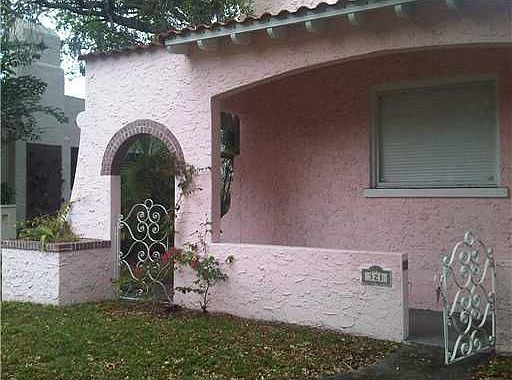 2nd image of 321 Alesio Ave