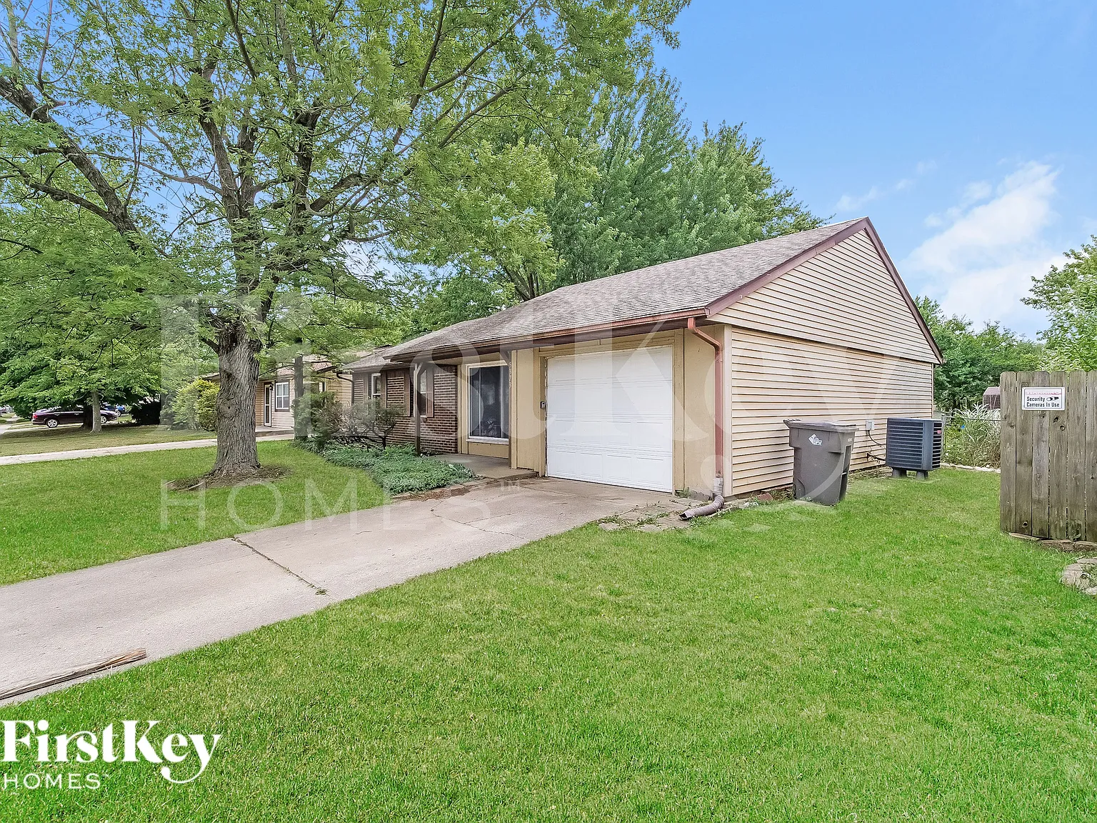 3 bed, 1.5 bath, 1064 sqft, $1,435 — Photo 3