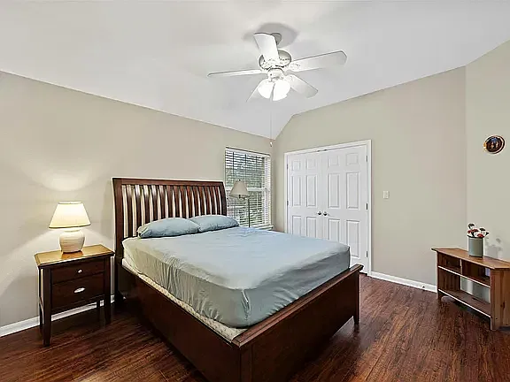 10700 Hastings Ln — Photo 33