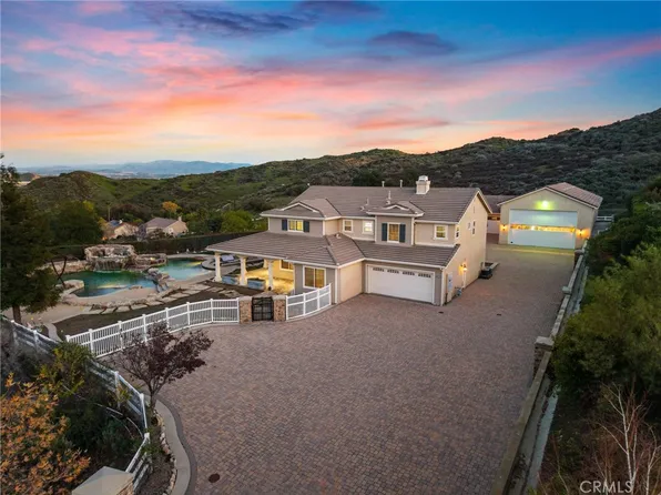 30012 Valley Glen St, Castaic, CA 91384