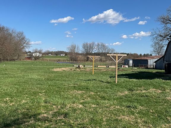 3rd image of 4665 S Mauxferry Rd