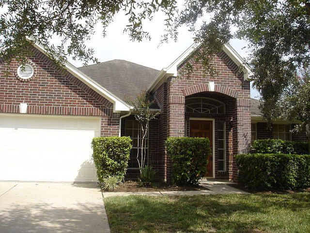1st image of 127 Chandler Ct