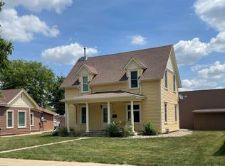 306 Linn St, Yankton, SD 57078