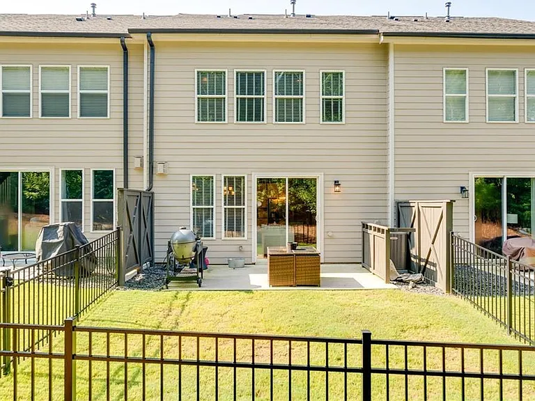 162 Bellehaven Dr — Photo 3
